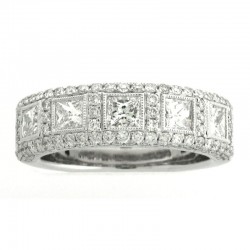 18KW Princess Cut and Round Diamond Wedding Band
