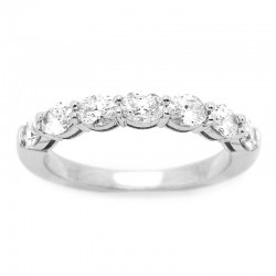 18KW 7-Stone Oval Diamond Wedding Band