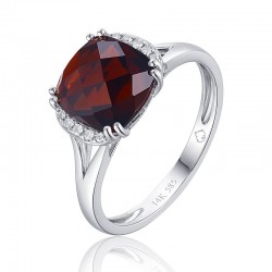 Luvente Garnet & Diamond Ring