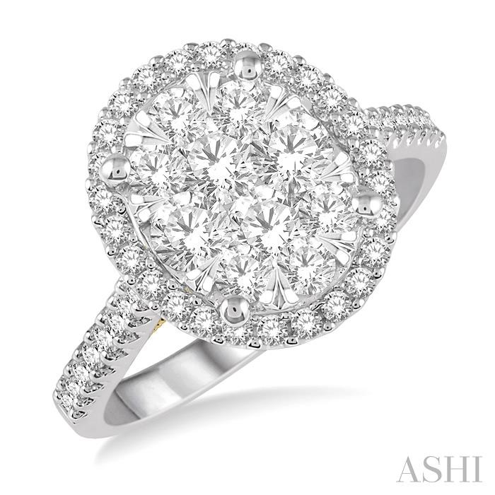OVAL SHAPE LOVEBRIGHT ESSENTIAL DIAMOND ENGAGEMENT RING