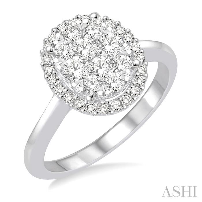 OVAL SHAPE HALO LOVEBRIGHT ESSENTIAL DIAMOND RING