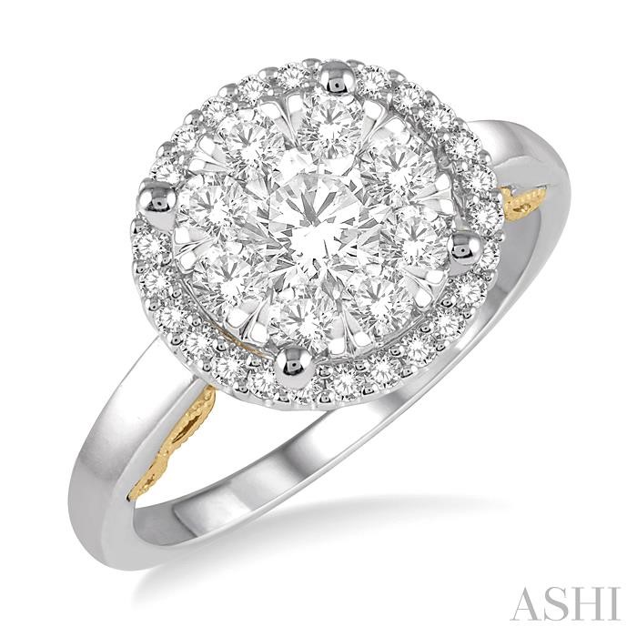LOVEBRIGHT ESSENTIAL DIAMOND ENGAGEMENT RING