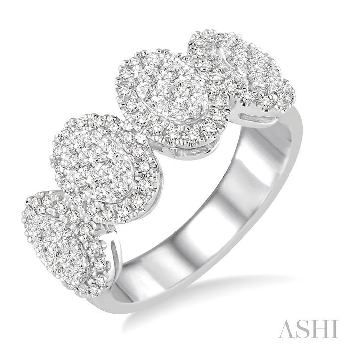 OVAL SHAPE LOVEBRIGHT DIAMOND RING