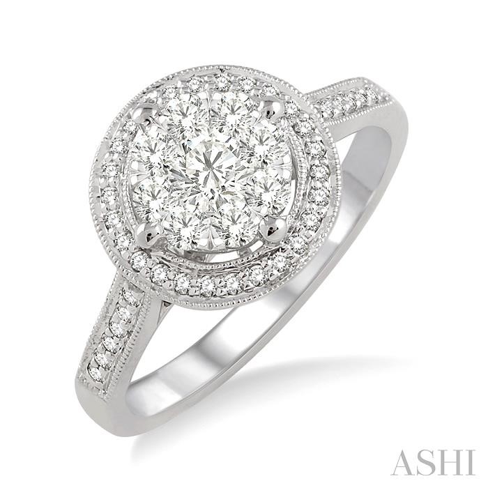 LOVEBRIGHT ESSENTIAL DIAMOND ENGAGEMENT RING