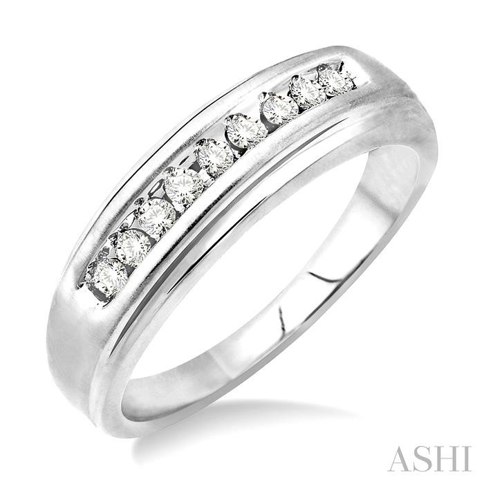 MEN'S DIAMOND RING