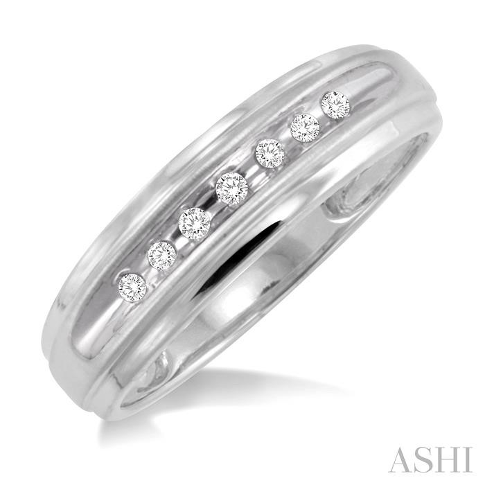 MEN'S DIAMOND RING